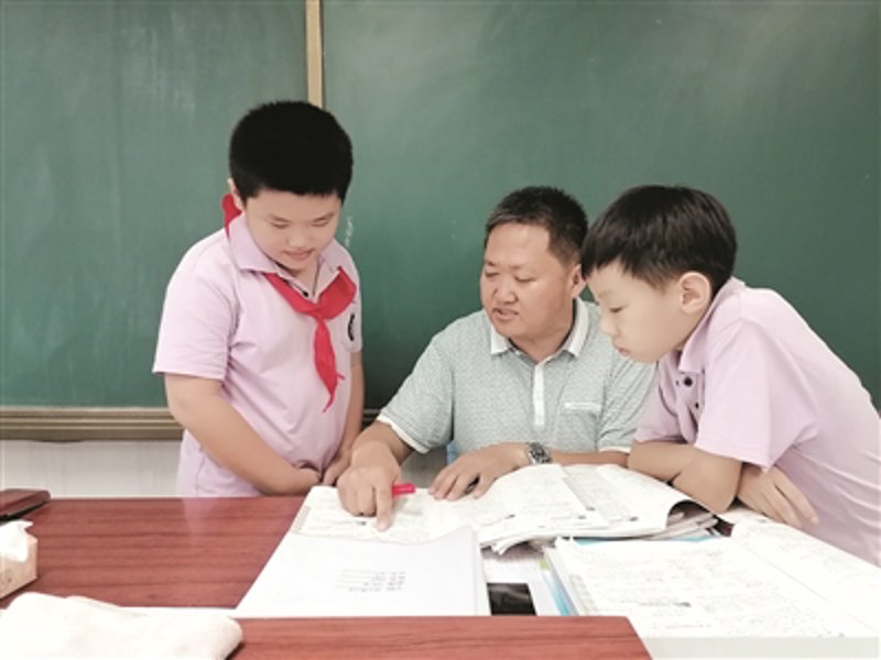 大连教育培训举办电话：如何选择合适的机构？