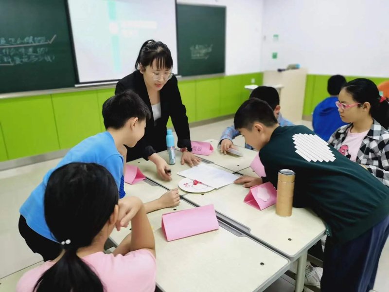 大连教育培训联系方式：如何找到合适的培训机构？
